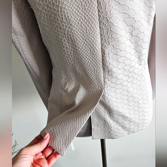 CYNTHIA ROWLEY Snake Pattern Blazer - Picture 5 of 13